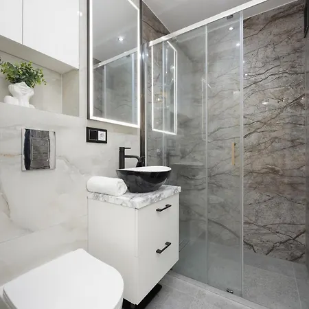 Modern Near The Palace Of Culture And Science By Rent Like Apartment