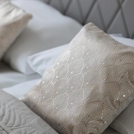 Modern Near The Palace Of Culture And Science By Rent Like