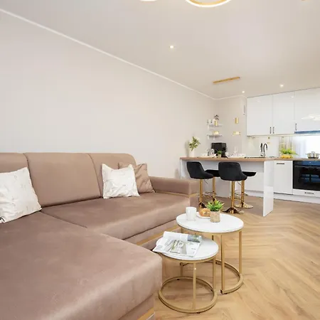 Modern Near The Palace Of Culture And Science By Rent Like Lägenhet *