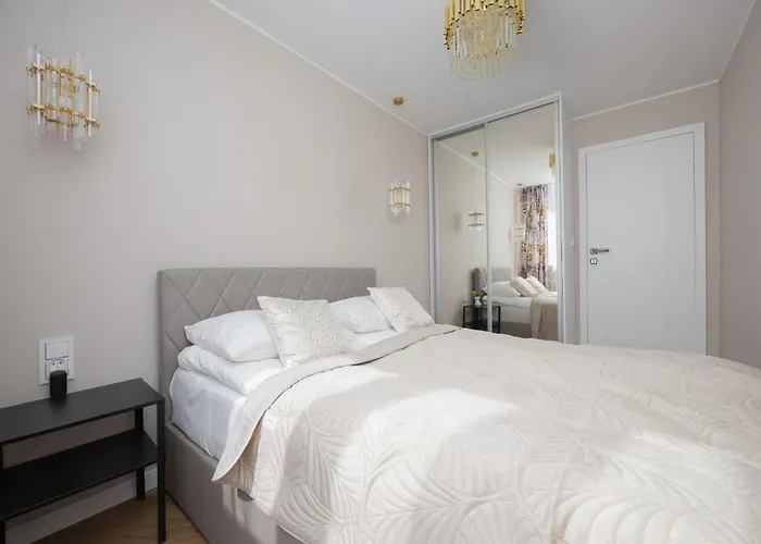 Modern Near The Palace Of Culture And Science By Rent Like Varsó